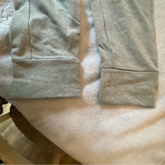 PINK joggers never worn new with tags! - Picture 7 of 7